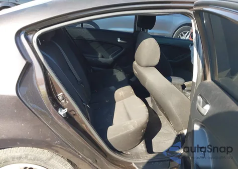 2017 Kia Forte Lx z USA, uszkodzony, nr VIN 3KPFK4A7XHE103758